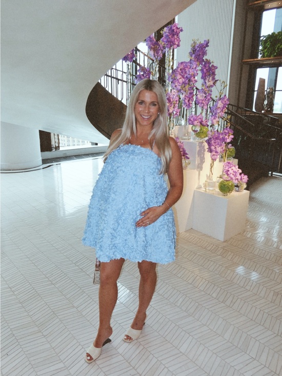 Elliatt Dresses & Skirts - Elliatt Baby Blue Strapless Textured Mini Dress